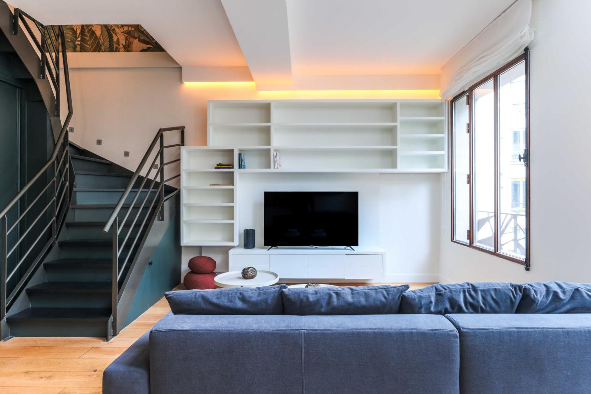 Chic Duplex Loft In Trendy Bastille